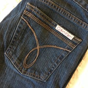 CALVIN KLEIN Flare Jeans 👖 Size 6/28